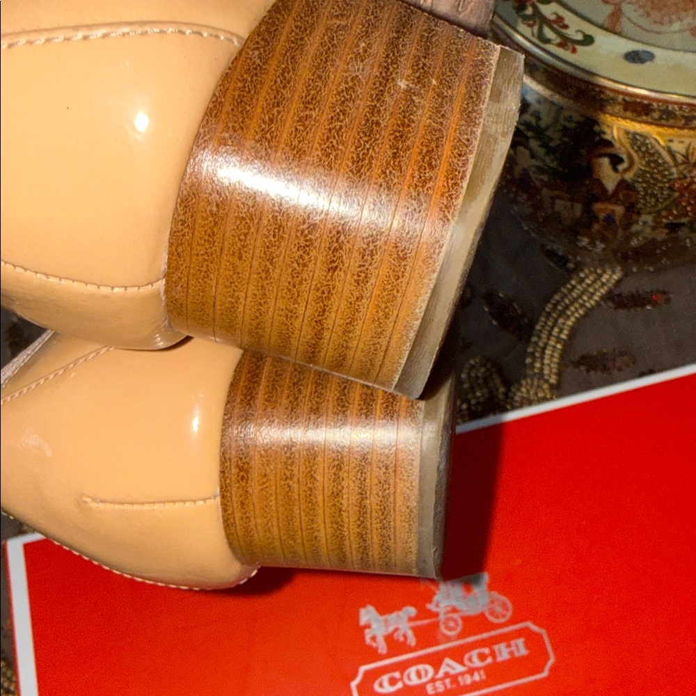 COACH Beige Patent Leather Ballet Flats with Signature Hardware - Picture 10 of 12